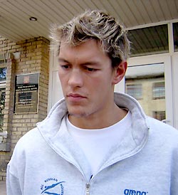 Аркадий Вятчанин все больше отстает от Аарона Пирсола.