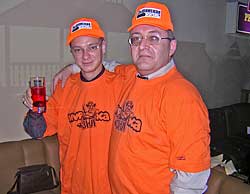 25 декабря прошлого года, когда телеканал «СТС-Коми» праздновал годовщину с момента своего первого выхода в эфир, отношения между гендиректором Сергеем Зиминым (слева) и Борисом Величко были безоблачными.