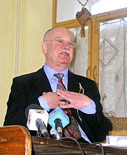 «Родственникам» по финно-угорскому миру Иван Хорват признался: «Денег очень мало».