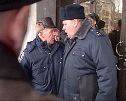   ,    ()            (). .     . 