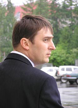 Роман Зенищев будет ездить на приятельском джипе Toyota Land Cruiser 100. Фото Андрея Аксеновского.