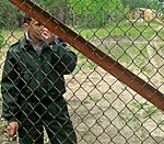 Из ответа и.о. сыктывкарского природоохранного прокурора Константина Ковалева на заявления правозащитников следует, что новенькие здания, которое корреспонденты «ЗЖ» наблюдали на территории комплекса «Дома приема официальных делегаций» 28 июля, – мираж. Фото Андрея Влизкова.