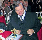 Награду в номинации «Социальный партнер» принял заместитель гендиректора ООО «ЛУКОЙЛ-Коми» Евгений Зеленцов. Фото Андрея Влизкова.