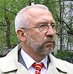 Дмитрий Несанелис усматривает глубинную связь между американской компанией Conoco Philips, Северо-Западным полпредством президента РФ и некоторыми руководителями «Единой России» Фото Николая Гернета, ИА «Росбалт-Север».