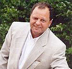 Борис Скрынник был вынужден дважды сдавать билеты на авиарейс до Сыктывкара. Фото с сайта sportcom.ru