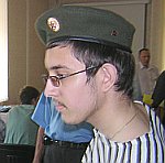 Комсомольцы в лице 1-го секретаря сыктывкарского комитета Союза коммунистической молодежи Петра Сметанина заклеймили старших партийных товарищей. Фото Андрея Влизкова.