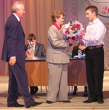 Глава Коми шаркнул ножкой перед президентом России. Фото Андрея Влизкова.